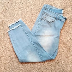 Caslon light wash skinny jeans size 28P